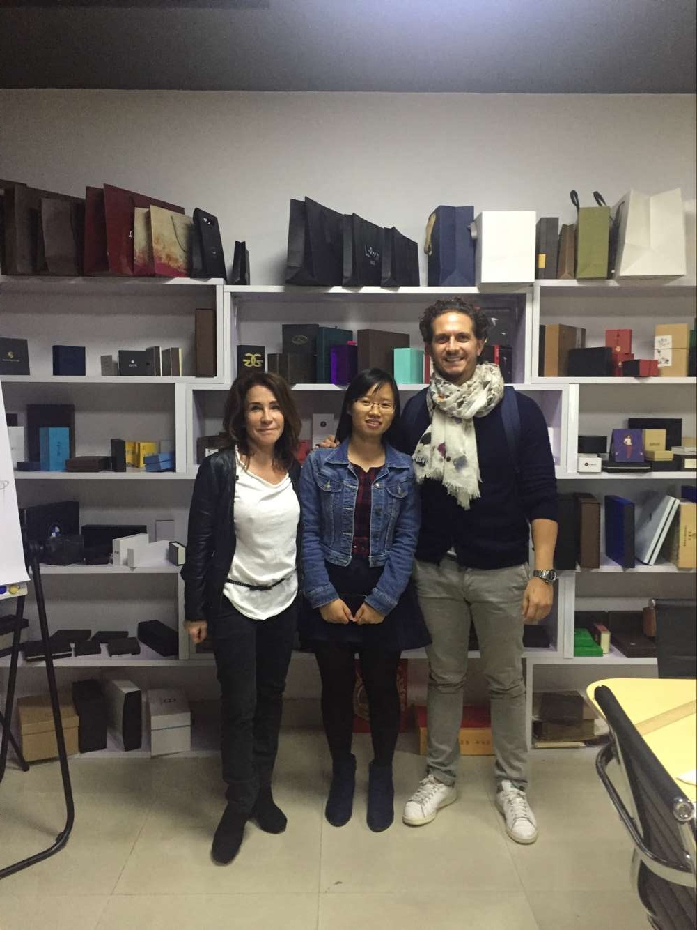 香水盒子廠-廣州駿業(yè)包裝實業(yè)有限公司 香水盒子廠