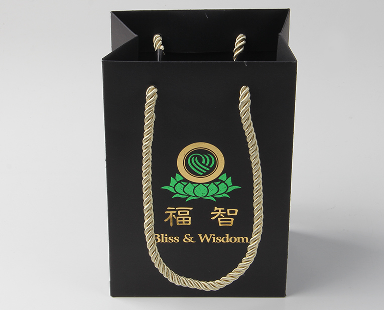 黑卡紙紙袋廠家-廣州駿業(yè)包裝實(shí)業(yè)有限公司 黑卡紙紙袋廠家