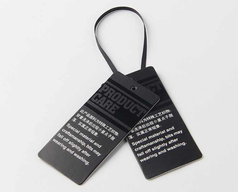 鞋子吊牌也能借助"逃跑"機器人熱度？