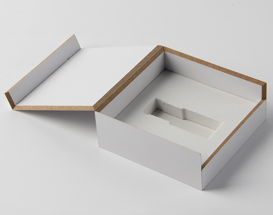 據(jù)襯衫禮品盒工廠研究，油墨的干燥方式能夠有效減少印制成本