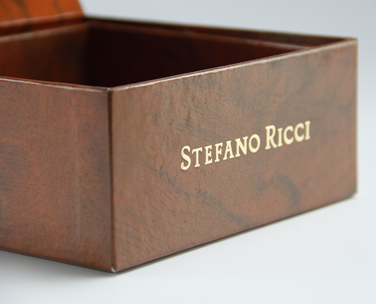 擔(dān)心定制的手環(huán)盒不能如期，被色帶不齊拖累？廠家需要這樣做！