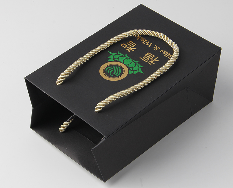 皮具包裝袋金粉要閃亮，廠家一定不能犯的兩個(gè)錯(cuò)誤