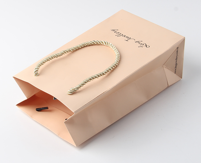 化妝品紙袋覆膜脫落？因?yàn)楣S忘記了這兩點(diǎn)