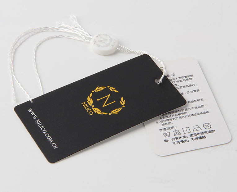 襯衫吊牌如果使用燙金工藝，工廠的老師傅對(duì)這1點(diǎn)很在意