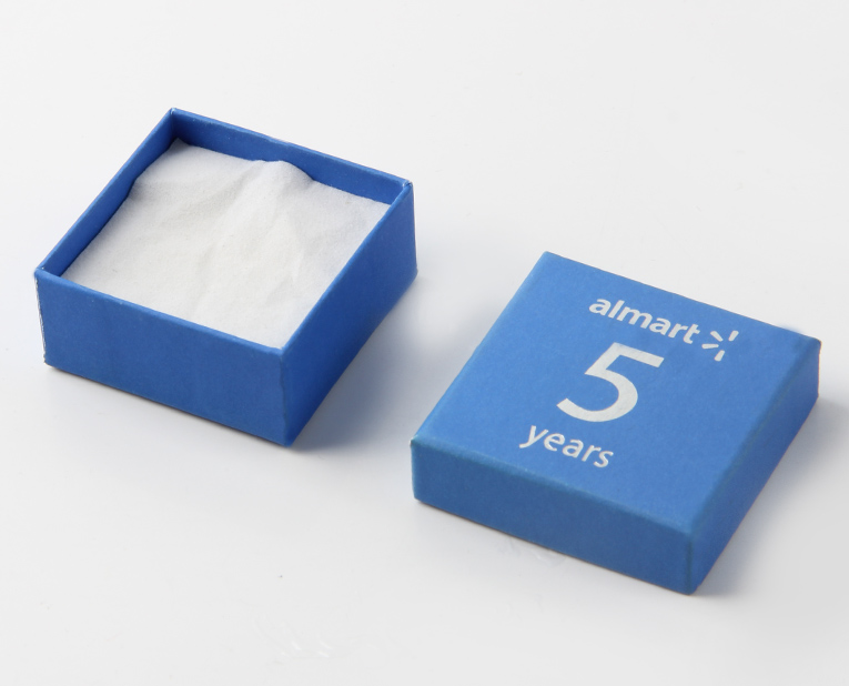 耳環(huán)的包裝盒如果在訂做時使用快速固著的油墨，效率1倍以上！