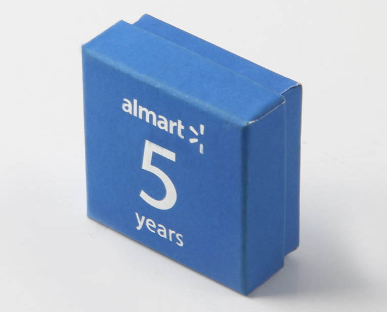 耳環(huán)的包裝盒如果在訂做時使用快速固著的油墨，效率1倍以上！