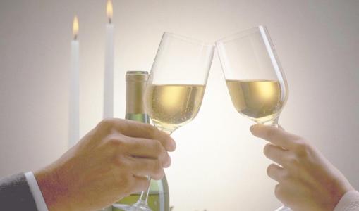 借著315之際，廣州的吊牌廠給你掃盲告訴你什么是兜底條款