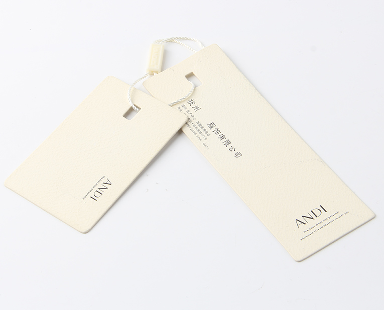 紙質(zhì)吊牌清理灶臺(tái)縫隙 紙質(zhì)吊牌清理灶臺(tái)縫隙