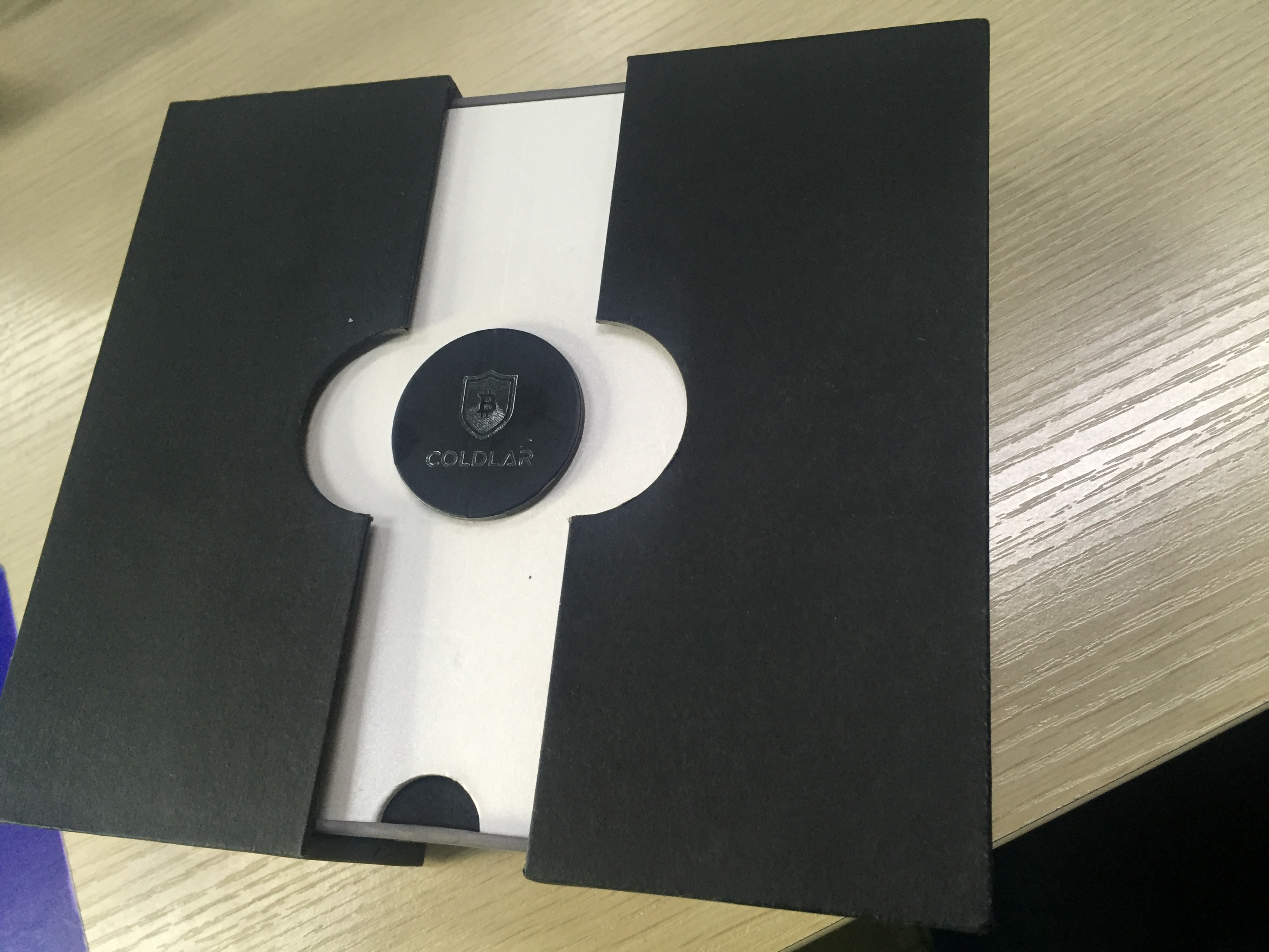 珠寶盒子廠家不說，你可能永遠(yuǎn)不知道，潮濕還能讓你丟錢