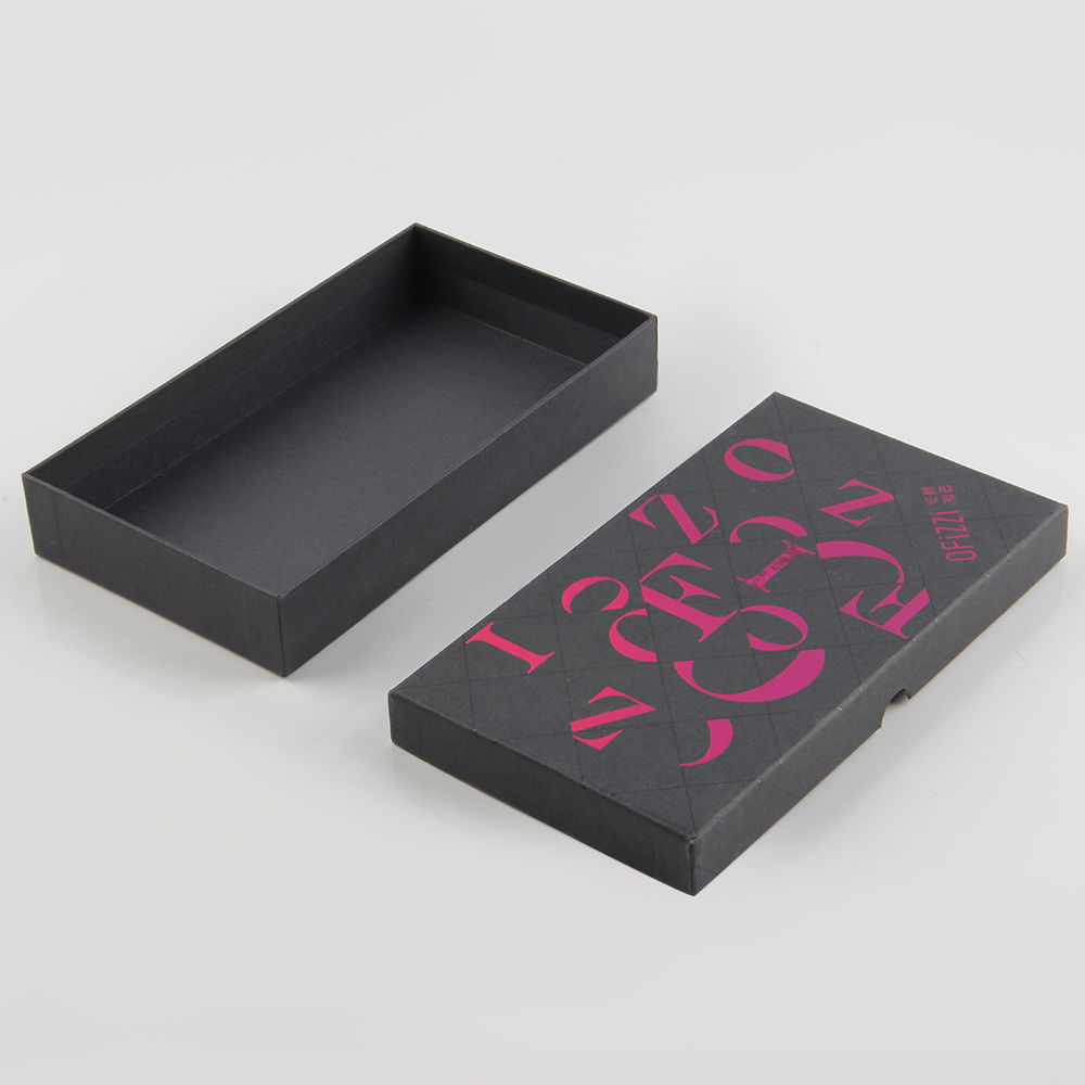 如果內衣精裝盒廠是細心分析你的特種紙，是不會出現(xiàn)粘壞的