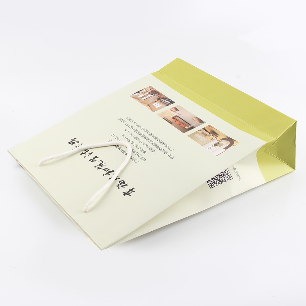 衣服紙袋工廠的業(yè)務同事，寫下了和客戶溝通的精髓